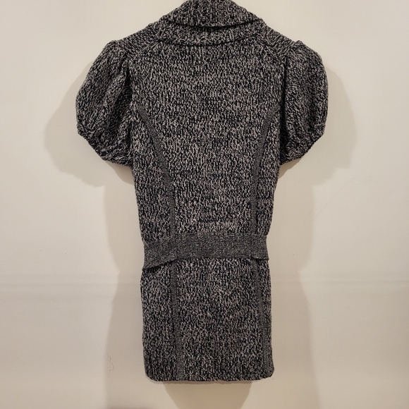 BCBGMAXAZRIA SHORT SLEEVE WOOL KNIT Sweater - Picture 5 of 6